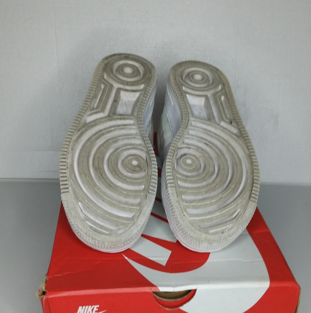 Nike Air Force 1 Low Shadow 8 Bit Barely Green - Picture 8 of 9